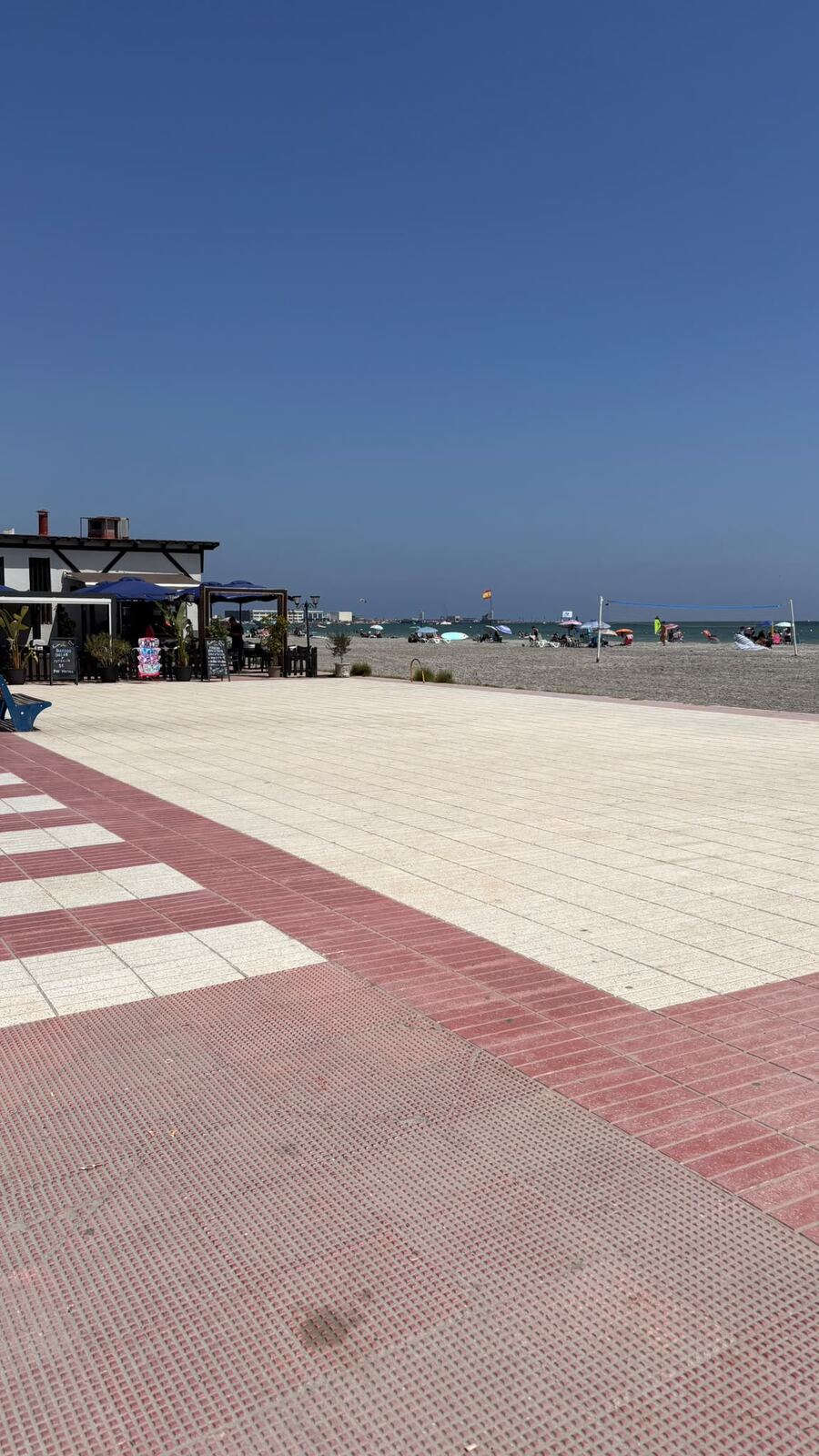 Santa Pola beach promenade